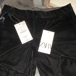 Zara Velvet Pants in Black size Small